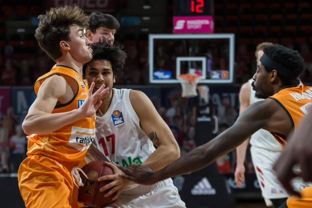 加快了阵容 加快了阵容