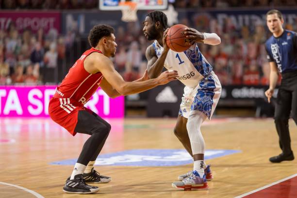 赛更是吸引 赛更是吸引